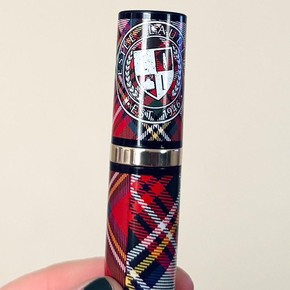 Estée Lauder Limited Edition Lipstick - Make Me Blush - Picture 2 of 3